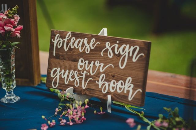 The Importance of Clear Wedding Guest Communication article image